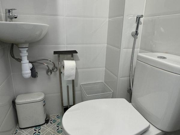 Castaños 4 : photo 7 de la chambre chambre double avec salle de bains commune