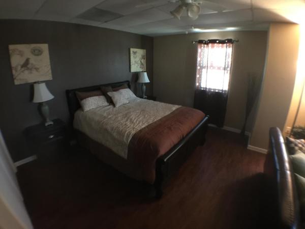 Austin Motor Inn : photo 8 de la chambre suite lit queen-size deluxe