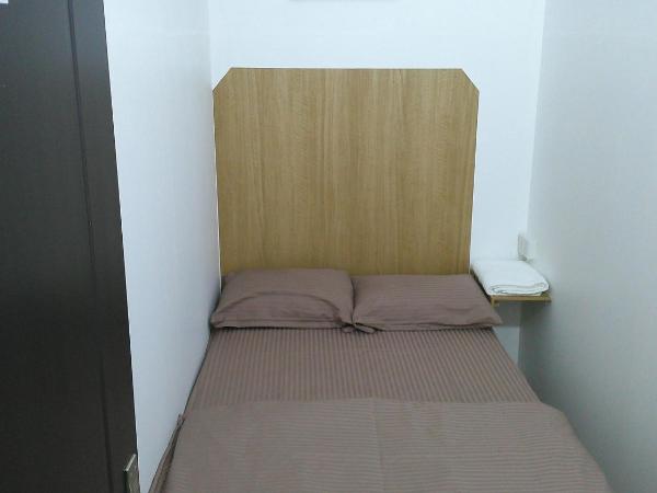 Ruby Star Hostel 21 Dubai : photo 3 de la chambre chambre double standard avec salle de bains commune