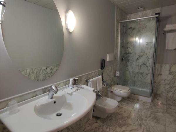 Vittoria Parc Hotel : photo 4 de la chambre chambre quadruple