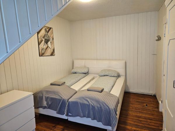 Downtown Guesthouse Reykjavik : photo 4 de la chambre studio familial