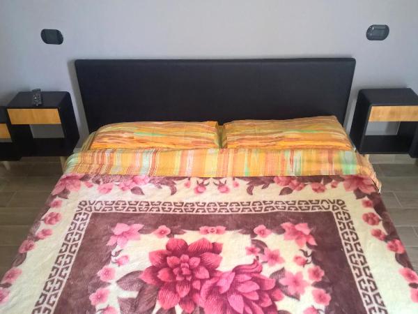 Aquarium room fish and gastropods : photo 9 de la chambre chambre double avec salle de bains commune