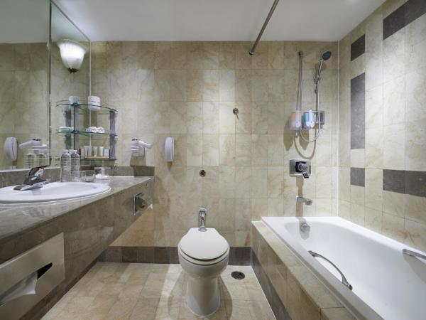 Sari Pacific Jakarta, Autograph Collection : photo 3 de la chambre chambre lits jumeaux deluxe - vue sur ville