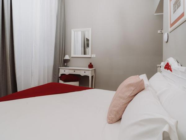 Rooms Genova dei Rolli : photo 7 de la chambre chambre double avec salle de bains privative