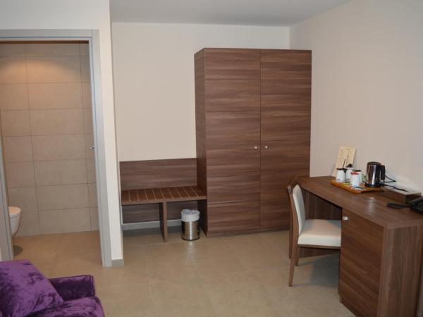 Hotel Port Toga : photo 9 de la chambre suite familiale