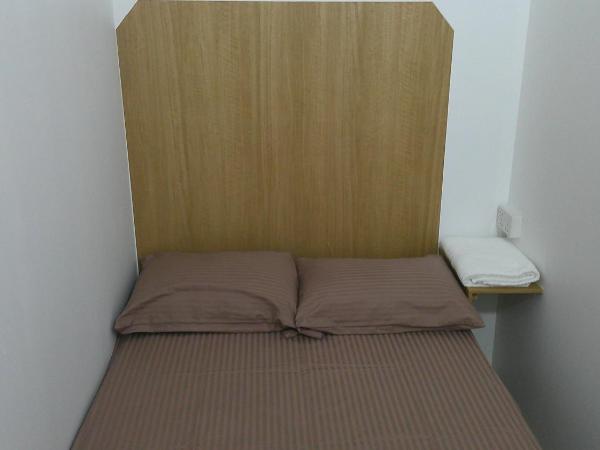 Ruby Star Hostel 21 Dubai : photo 3 de la chambre chambre double standard avec salle de bains commune