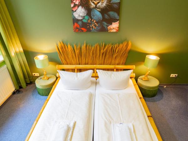 LaLeLu Hostel Dresden : photo 10 de la chambre chambre double standard avec salle de bains commune
