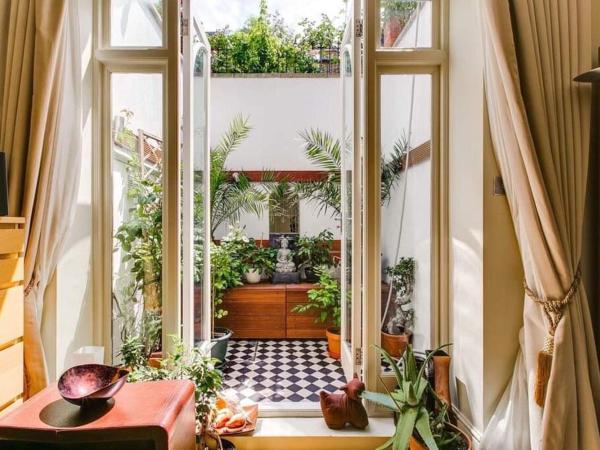 Georgiana's Guesthouse : photo 4 de la chambre chambre double avec salle de bains privative