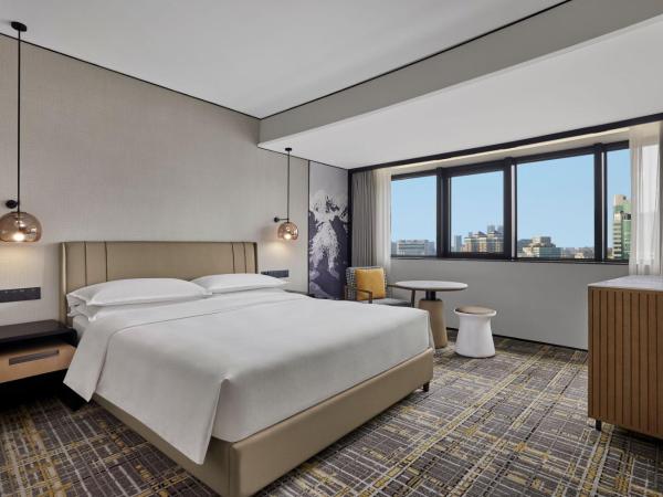 Sheraton Chengdu Lido Hotel : photo 5 de la chambre chambre lit king-size supérieure