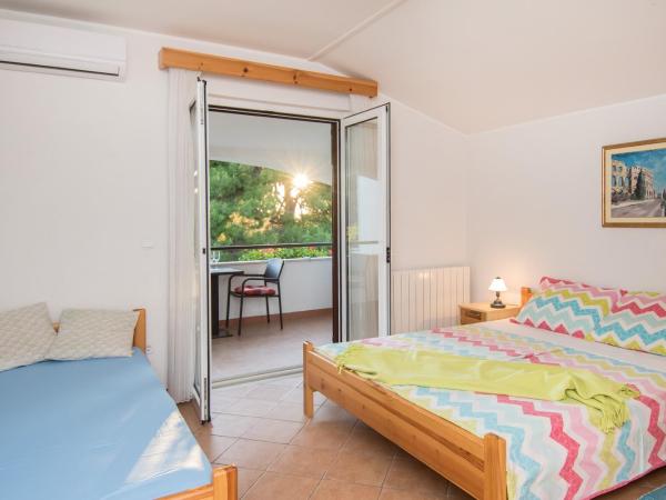 Bed and Breakfast Ritoša : photo 4 de la chambre chambre double avec balcon