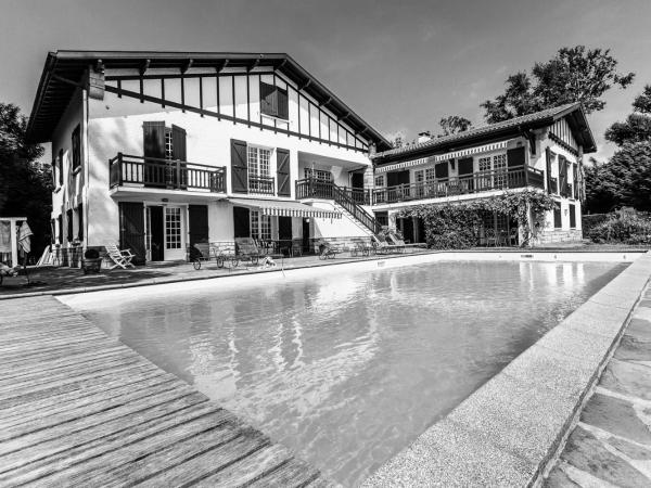 Golfetmer : photo 6 de la chambre chambre triple - vue sur la piscine