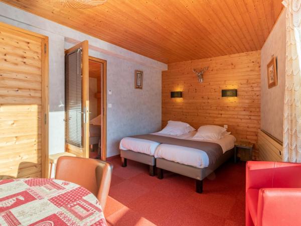 Hôtel Les Côtes, Résidence Loisirs et Chalets : photo 2 de la chambre suite familiale (4 adultes)