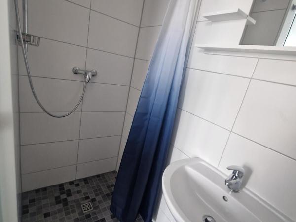 BusinessQuartier Berlin : photo 4 de la chambre chambre double avec salle de bains privative
