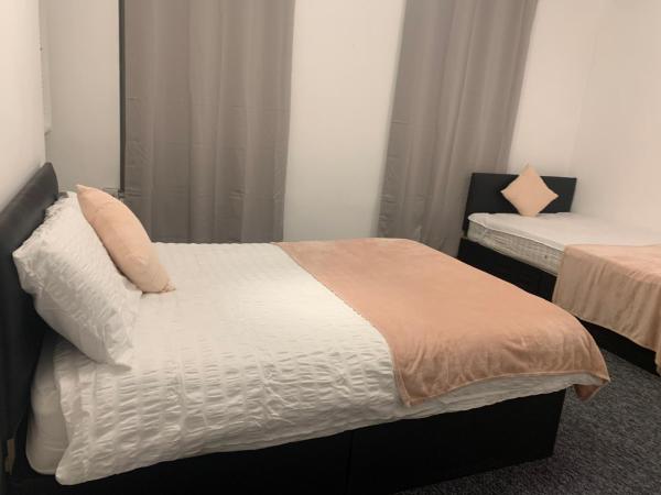 Warren Street Guest House : photo 4 de la chambre chambre quadruple