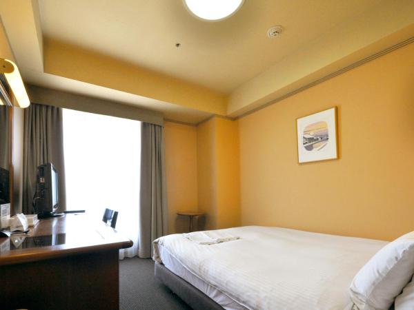 Hotel Lifort Sapporo : photo 1 de la chambre chambre double avec petit lit double - non-fumeurs