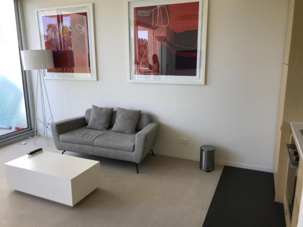 Tasha's Apartments on Warwick : photo 7 de la chambre appartement avec balcon