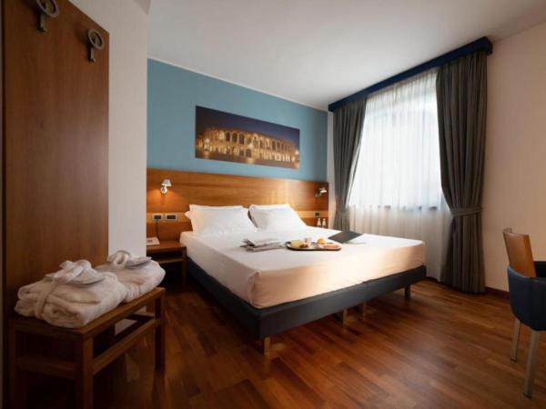 Best Western Hotel Fiera Verona : photo 4 de la chambre chambre lit king-size supérieur avec balcon - non-fumeurs