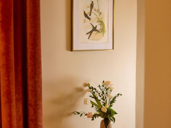 Maison 1896 : photo 9 de la chambre chambre lit king-size avec balcon