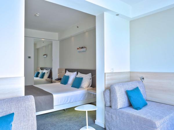 Park Plaza Belvedere Medulin : photo 7 de la chambre chambre familiale avec terrasse