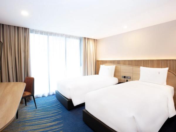 Holiday Inn Express & Suites Bangkok Central Pier, an IHG Hotel : photo 3 de la chambre chambre lits jumeaux standard