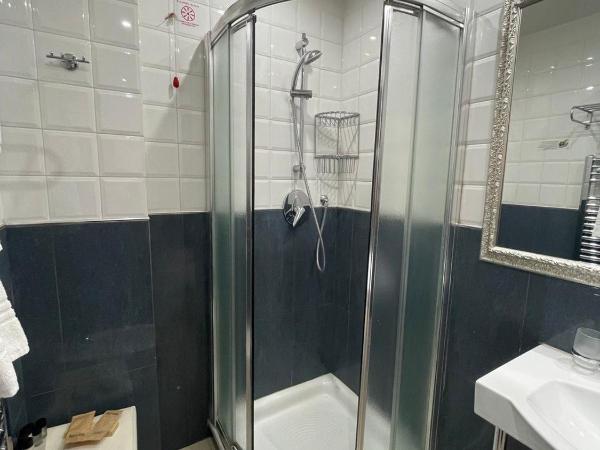 Hotel Villa Savoia : photo 5 de la chambre chambre quadruple confort