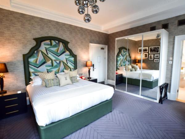 The Rutland Hotel & Apartments : photo 7 de la chambre chambre avec vue sur le château