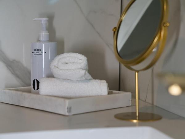 SOHO Hotel Auckland : photo 8 de la chambre chambre lit king-size deluxe