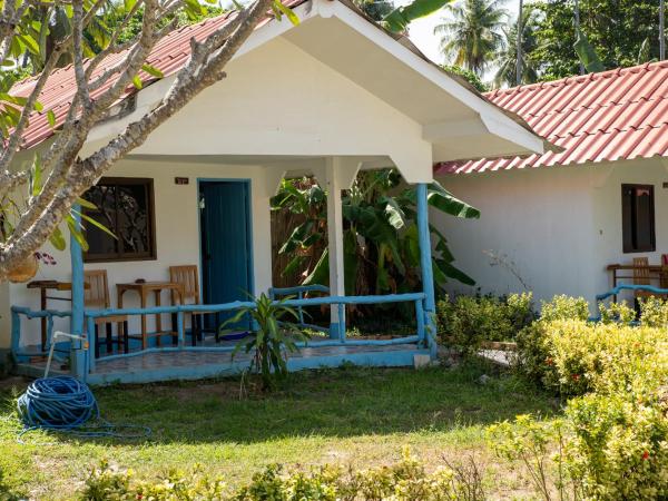 Isara Lanta Beach Resort : photo 10 de la chambre bungalow supérieur