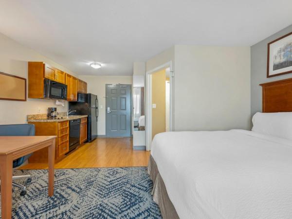 Candlewood Suites Indianapolis East, an IHG Hotel : photo 5 de la chambre studio lit king-size