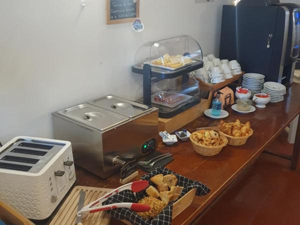 Le Mas des Quintrands Manosque - Motel de charme : photo 9 de la chambre chambre triple confort