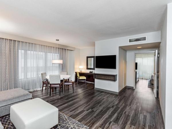 Embassy Suites by Hilton Houston-Energy Corridor : photo 1 de la chambre suite d'angle lit king-size deluxe - non-fumeurs