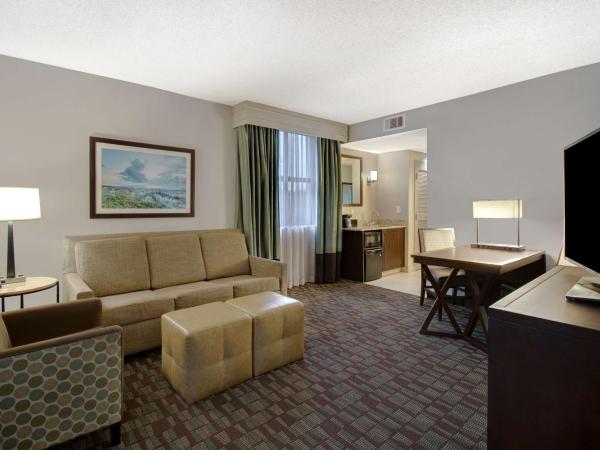 Embassy Suites by Hilton Jacksonville Baymeadows : photo 2 de la chambre chambre avec 2 lits doubles - aile sud