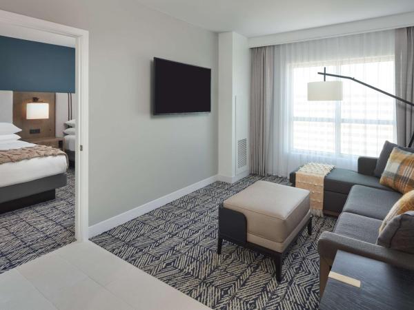 The Chifley Houston, Tapestry Collection by Hilton : photo 6 de la chambre suite 2 chambres avec 2 lits queen-size