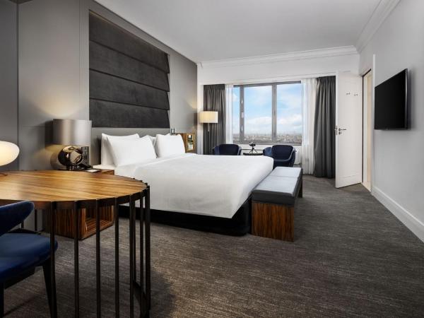 Hotel Okura Amsterdam - The Leading Hotels of the World : photo 1 de la chambre chambre lit king-size panorama