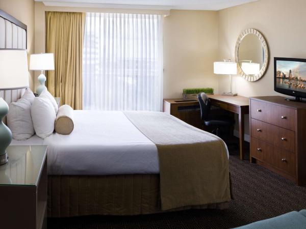 DoubleTree by Hilton Jacksonville Riverfront, FL : photo 3 de la chambre chambre lit queen-size 