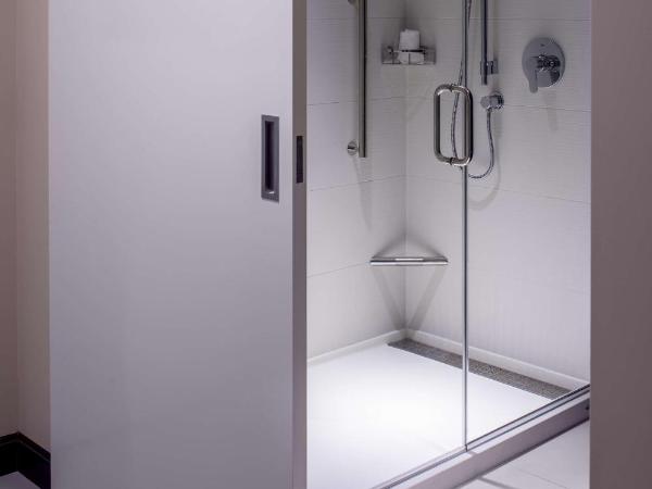 Hilton Garden Inn Waikiki Beach : photo 5 de la chambre chambre avec 2 lits doubles