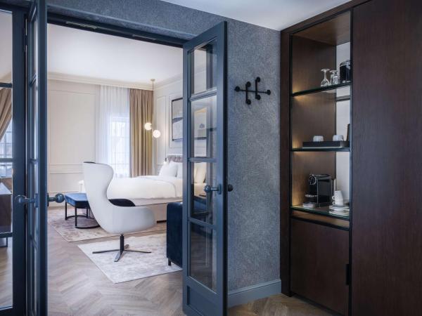 Radisson Blu Hotel, Gdańsk : photo 2 de la chambre suite junior deluxe avec balcon - vue sur vieille ville