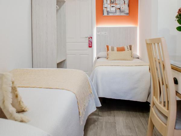 Pensión mastil 16. P2 : photo 7 de la chambre chambre double avec terrasse