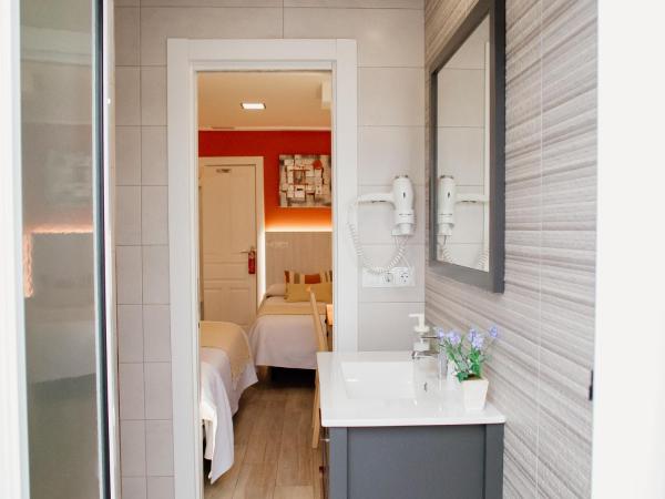 Pensión mastil 16. P2 : photo 6 de la chambre chambre double avec terrasse