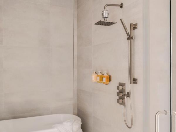 Sonder 17WEST : photo 7 de la chambre appartement avec terrasse