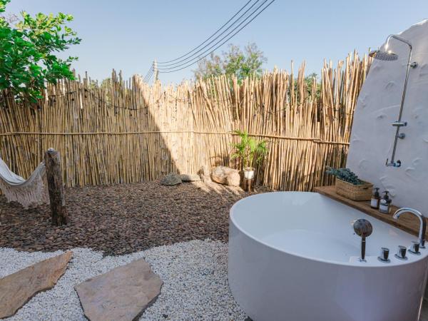 60s Town : photo 1 de la chambre chambre double deluxe avec baignoire