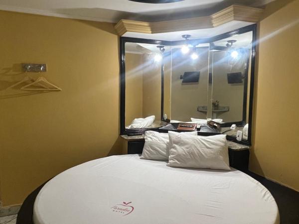 Hotel Paradise : photo 8 de la chambre chambre double