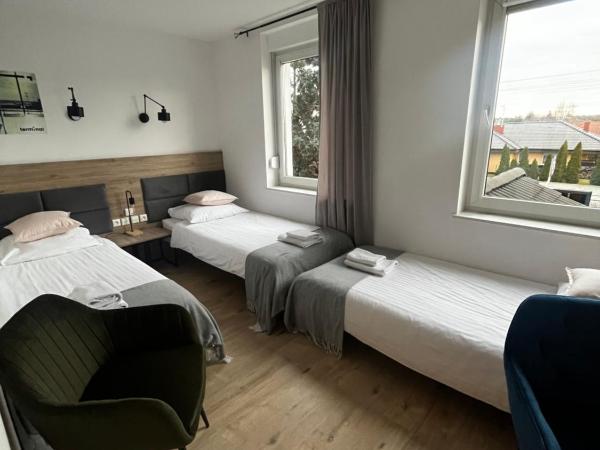 Terminal Airport : photo 1 de la chambre chambre triple