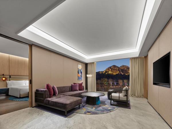 Angsana Suzhou Shishan : photo 1 de la chambre suite vue sur la montagne