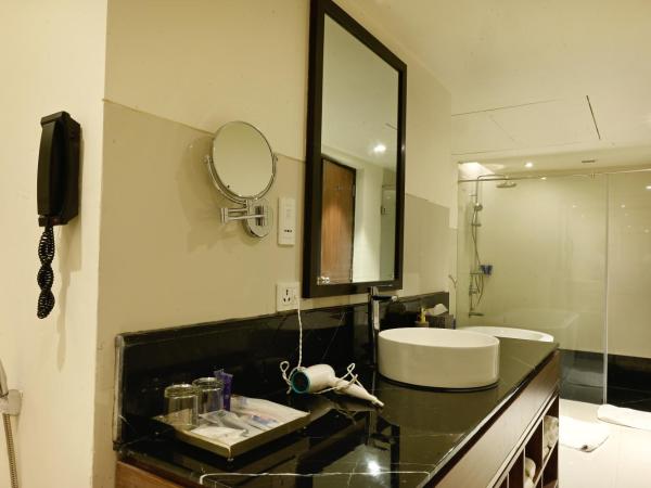 Vivanta Kolkata EM Bypass : photo 2 de la chambre suite exécutive