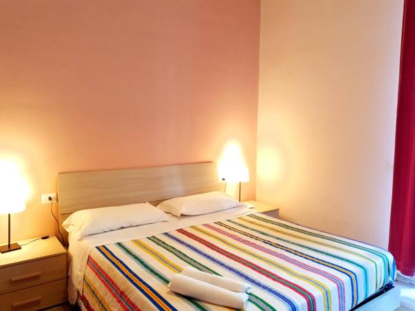 Hostel Mancini Naples : photo 2 de la chambre chambre simple avec salle de bains privative