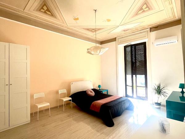 Deodato Guest House : photo 1 de la chambre chambre double avec salle de bains commune