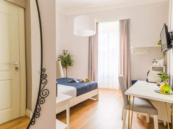 L'Opera Rooms & Suite : photo 1 de la chambre chambre double supérieure