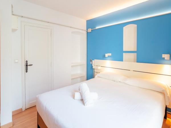 Forum Tarragona : photo 1 de la chambre chambre double