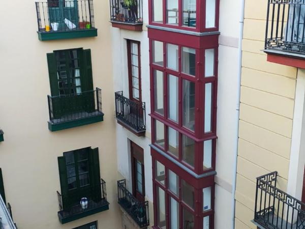 Pensión Manoli : photo 3 de la chambre chambre lits jumeaux Économique avec salle de bains commune